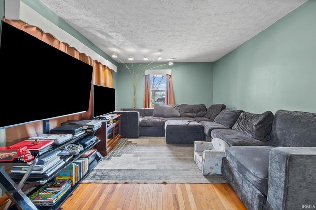 312 Debbie Lane, Williamsport, IN 47993