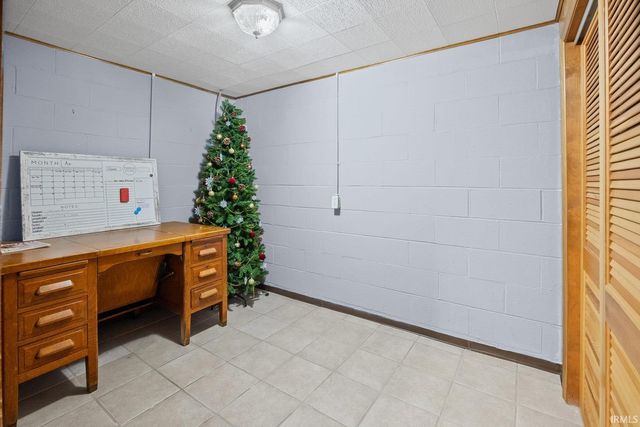 312 Debbie Lane, Williamsport, IN 47993