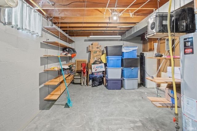 312 Debbie Lane, Williamsport, IN 47993