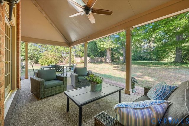 1217 Rothesay Cir, Richmond, VA 23221