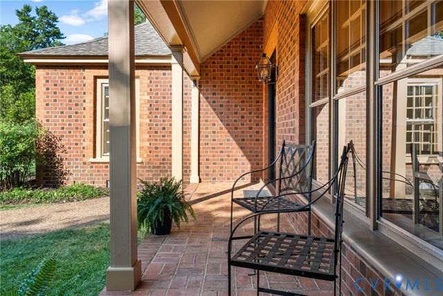 1217 Rothesay Cir, Richmond, VA 23221