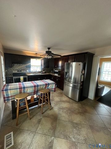 16113 Tipton Ct, South Chesterfield, VA 23834