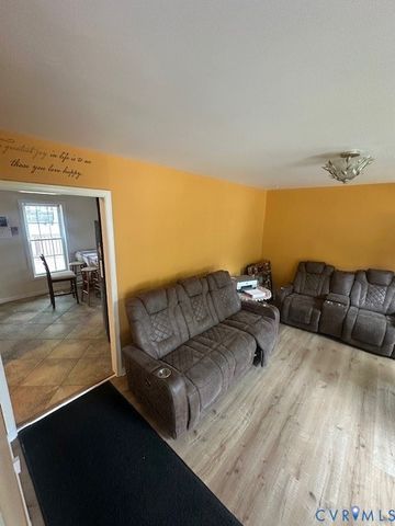 16113 Tipton Ct, South Chesterfield, VA 23834
