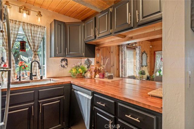 33459 Music Camp Drive, Arrowbear, CA 92382