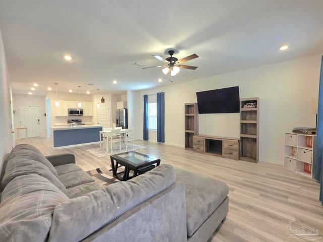 6621 Sun Tree Cir, Pensacola, FL 32526