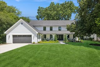 1436 Lawrence Avenue, Lake Forest, IL 60045