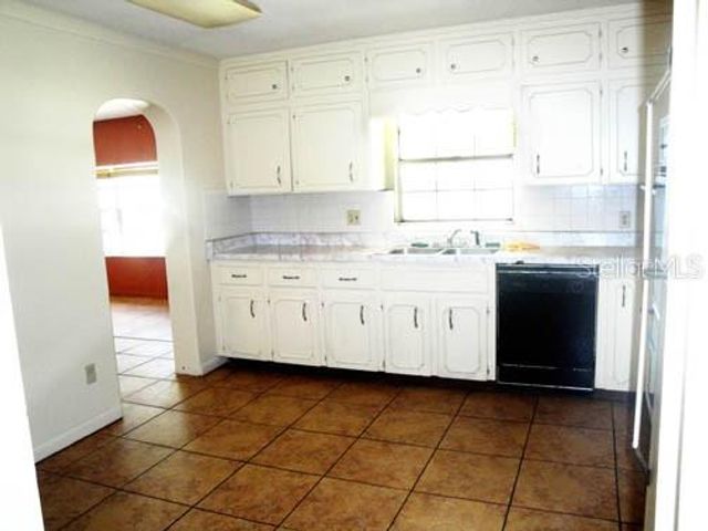 3130 NE 7TH LANE, Ocala, FL 34470