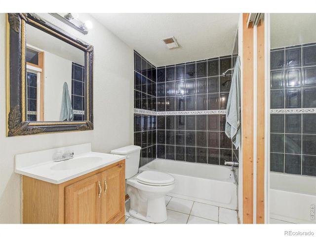 1708 35th Avenue Court, Greeley, CO 80634
