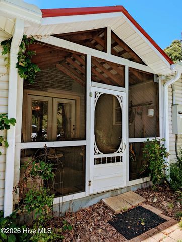 169 E Vineyard Road, Hayesville, NC 28904
