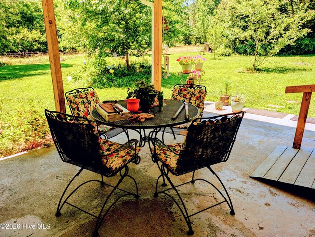 169 E Vineyard Road, Hayesville, NC 28904