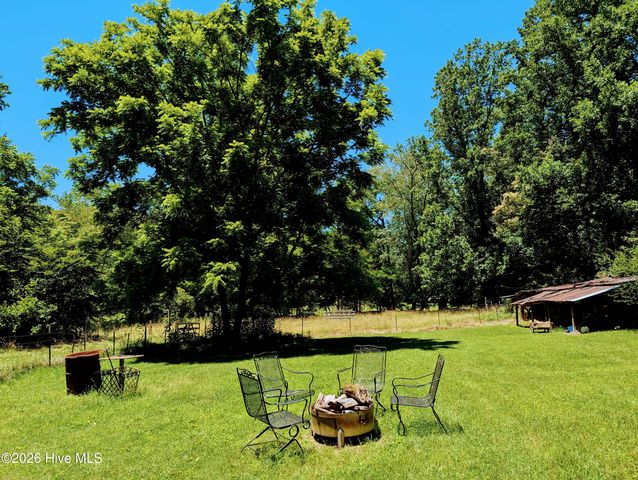 169 E Vineyard Road, Hayesville, NC 28904