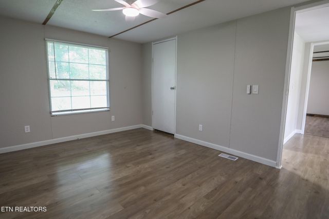 641 W Fork Rd, Loudon, TN 37774