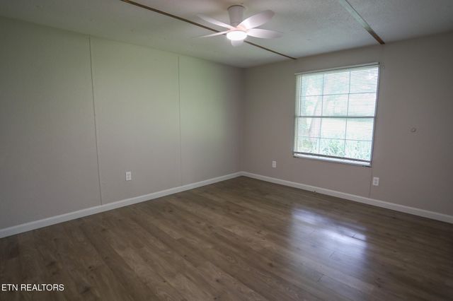 641 W Fork Rd, Loudon, TN 37774