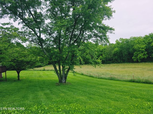 641 W Fork Rd, Loudon, TN 37774