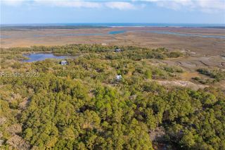 16 Vista Blvd W, St Helena Island, SC 29920