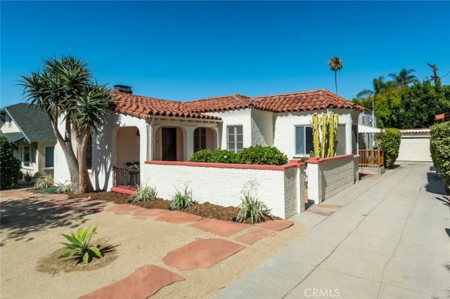 1157 N Isabel, Glendale, CA 91207