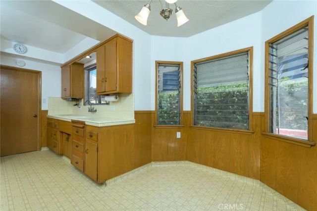 1157 N Isabel, Glendale, CA 91207
