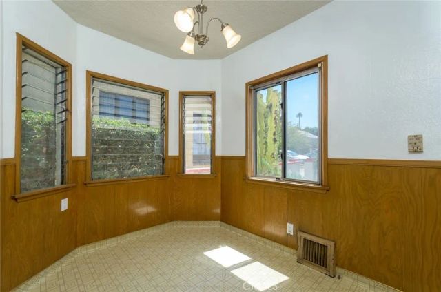 1157 N Isabel, Glendale, CA 91207