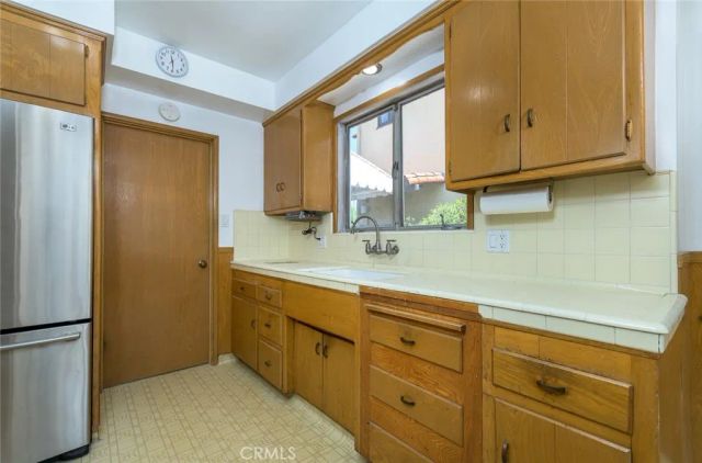 1157 N Isabel, Glendale, CA 91207