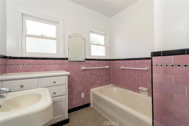 1157 N Isabel, Glendale, CA 91207