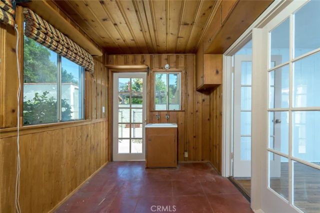 1157 N Isabel, Glendale, CA 91207