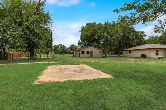 6137 County Road 319, Alvarado, TX 76009