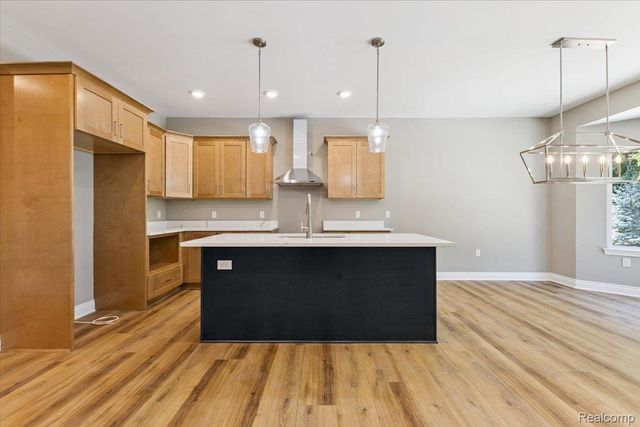 6429 Jamie Lane, Grand Blanc Charter Township, MI 48439