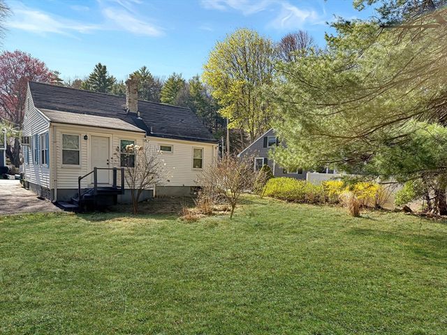 6 Atwood St, Wakefield, MA 01880