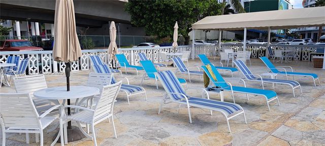 1801 S Ocean Dr PH33, Hallandale Beach, FL 33009