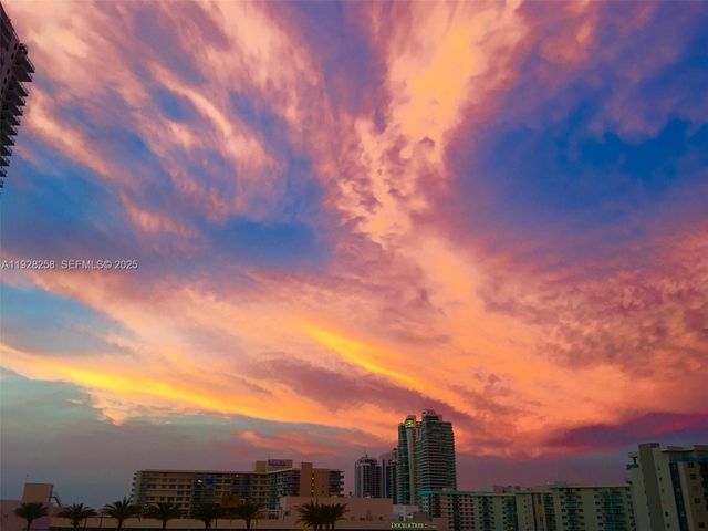 1801 S Ocean Dr PH33, Hallandale Beach, FL 33009