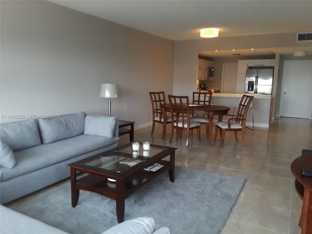 1801 S Ocean Dr PH33, Hallandale Beach, FL 33009