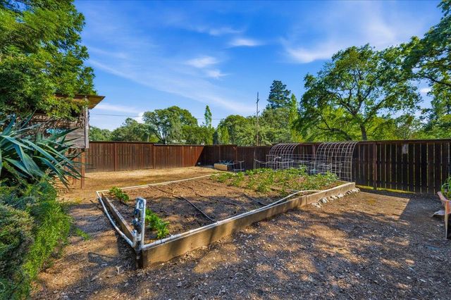 625 Keena & 665 Bowman Dr, Auburn, CA 95603