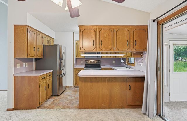 1129 ARBOR RIDGE Drive, Council Bluffs, IA 51503