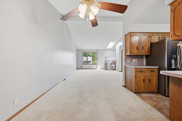 1129 ARBOR RIDGE Drive, Council Bluffs, IA 51503