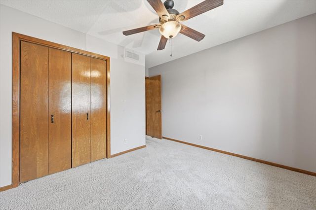 1129 ARBOR RIDGE Drive, Council Bluffs, IA 51503