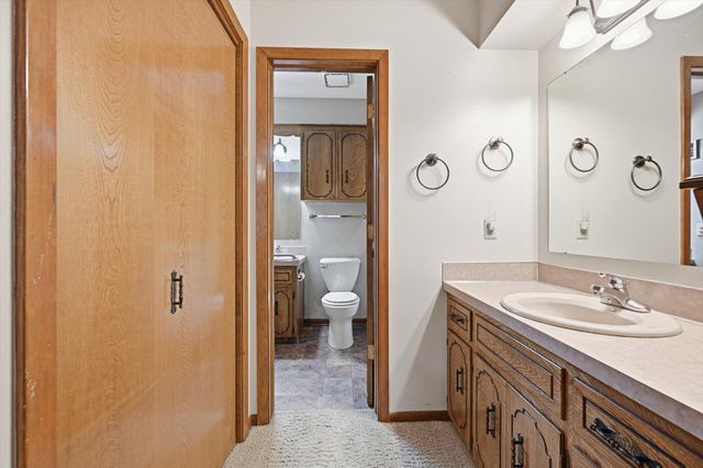 1129 ARBOR RIDGE Drive, Council Bluffs, IA 51503