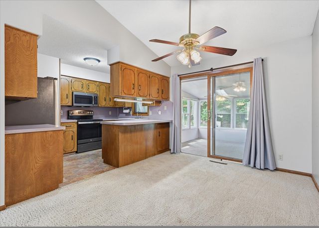 1129 ARBOR RIDGE Drive, Council Bluffs, IA 51503