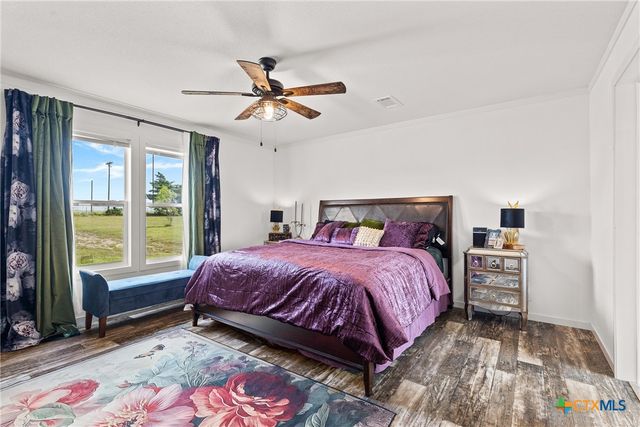 744 E Wiedemann Road, Flatonia, TX 78941