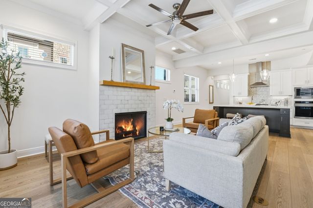 110 Via Roma, Woodstock, GA 30189