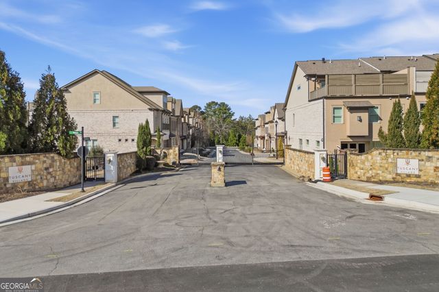 110 Via Roma, Woodstock, GA 30189