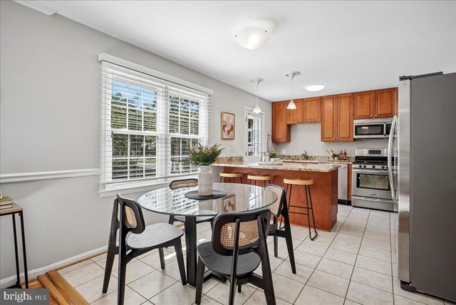 9501 TREGARON PL, Burke, VA 22015