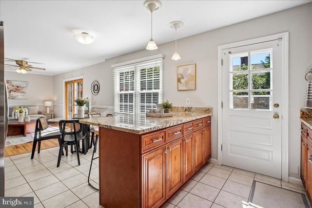 9501 TREGARON PL, Burke, VA 22015