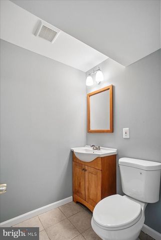 9501 TREGARON PL, Burke, VA 22015
