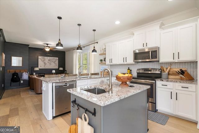 3093 Surry Ridge Drive, Watkinsville, GA 30677