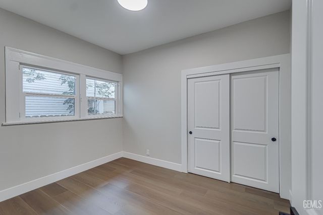 321 Oleander Avenue, Bakersfield, CA 93304