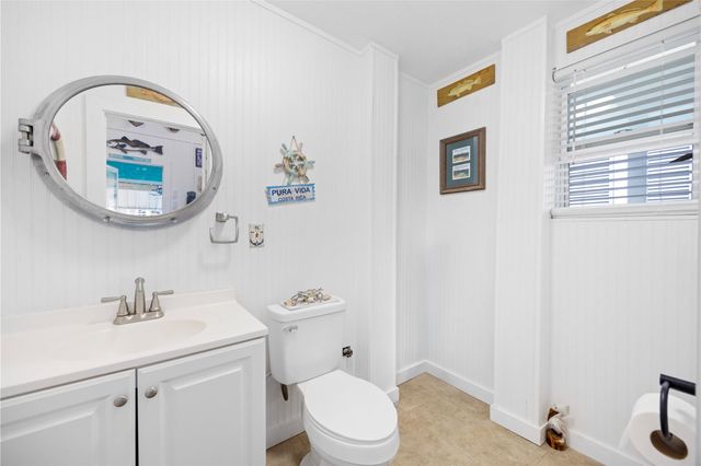 1114 Tiki Drive, Tiki Island, TX 77554