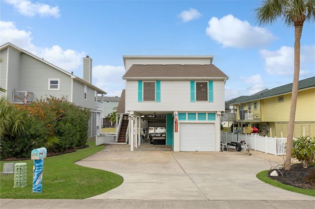 1114 Tiki Drive, Tiki Island, TX 77554