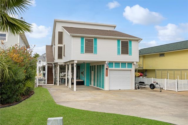 1114 Tiki Drive, Tiki Island, TX 77554