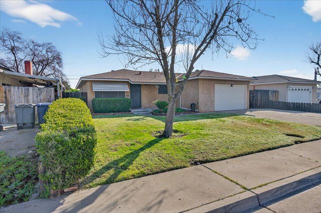 1335 Cindy Avenue, Clovis, CA 93612