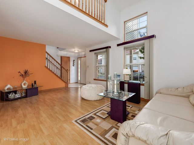 7420 Maple Drive, Justice, IL 60458